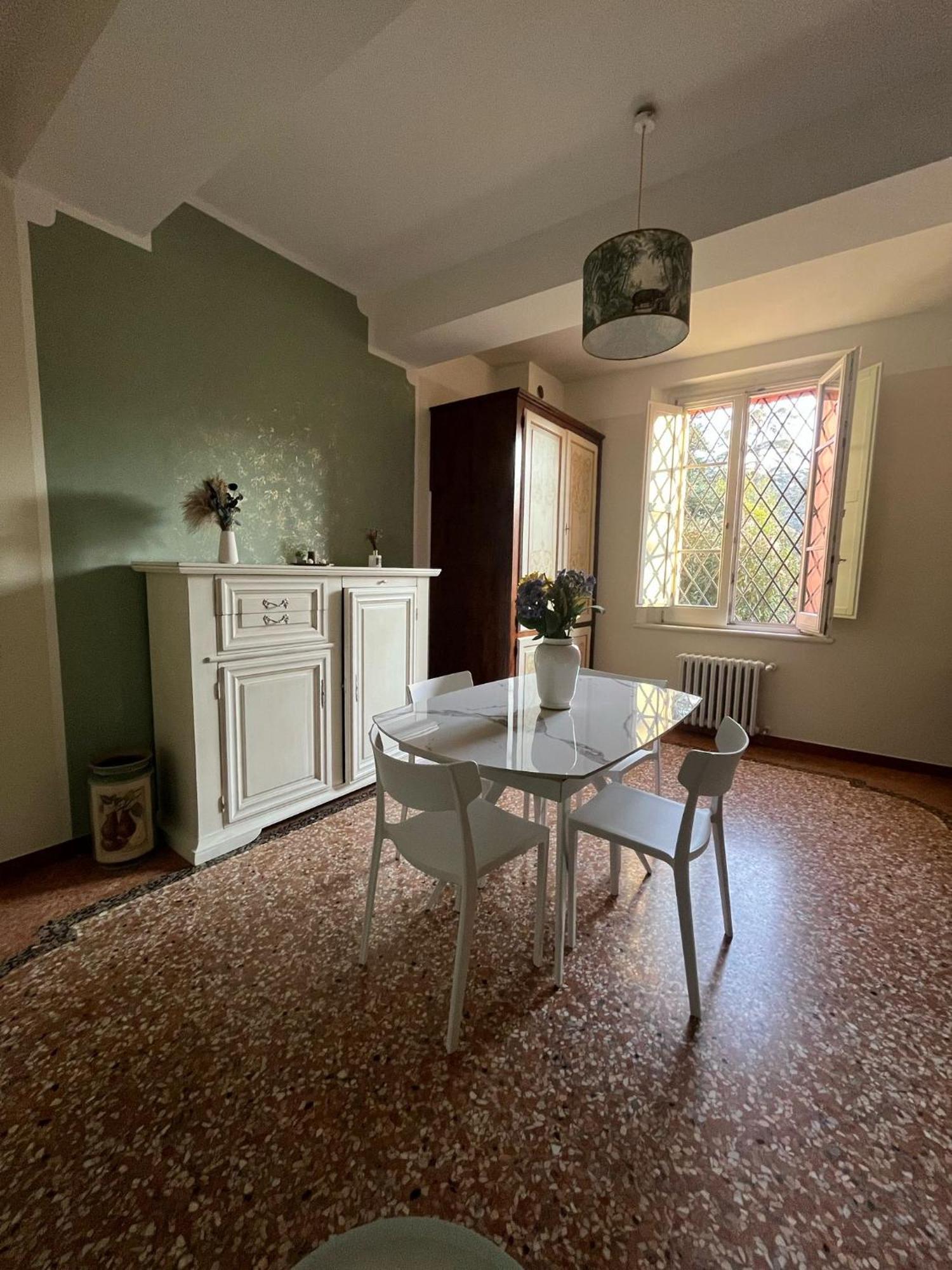 Апартаменти Saragozza Flat & Secret Garden Болонья Екстер'єр фото