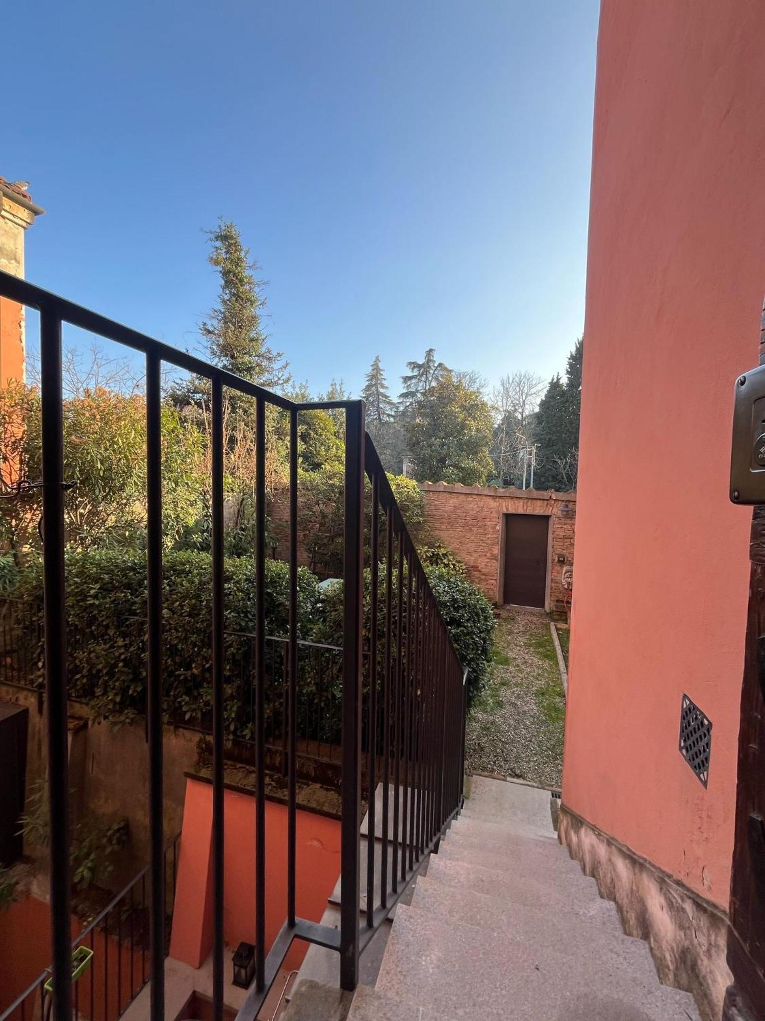 Апартаменти Saragozza Flat & Secret Garden Болонья Екстер'єр фото