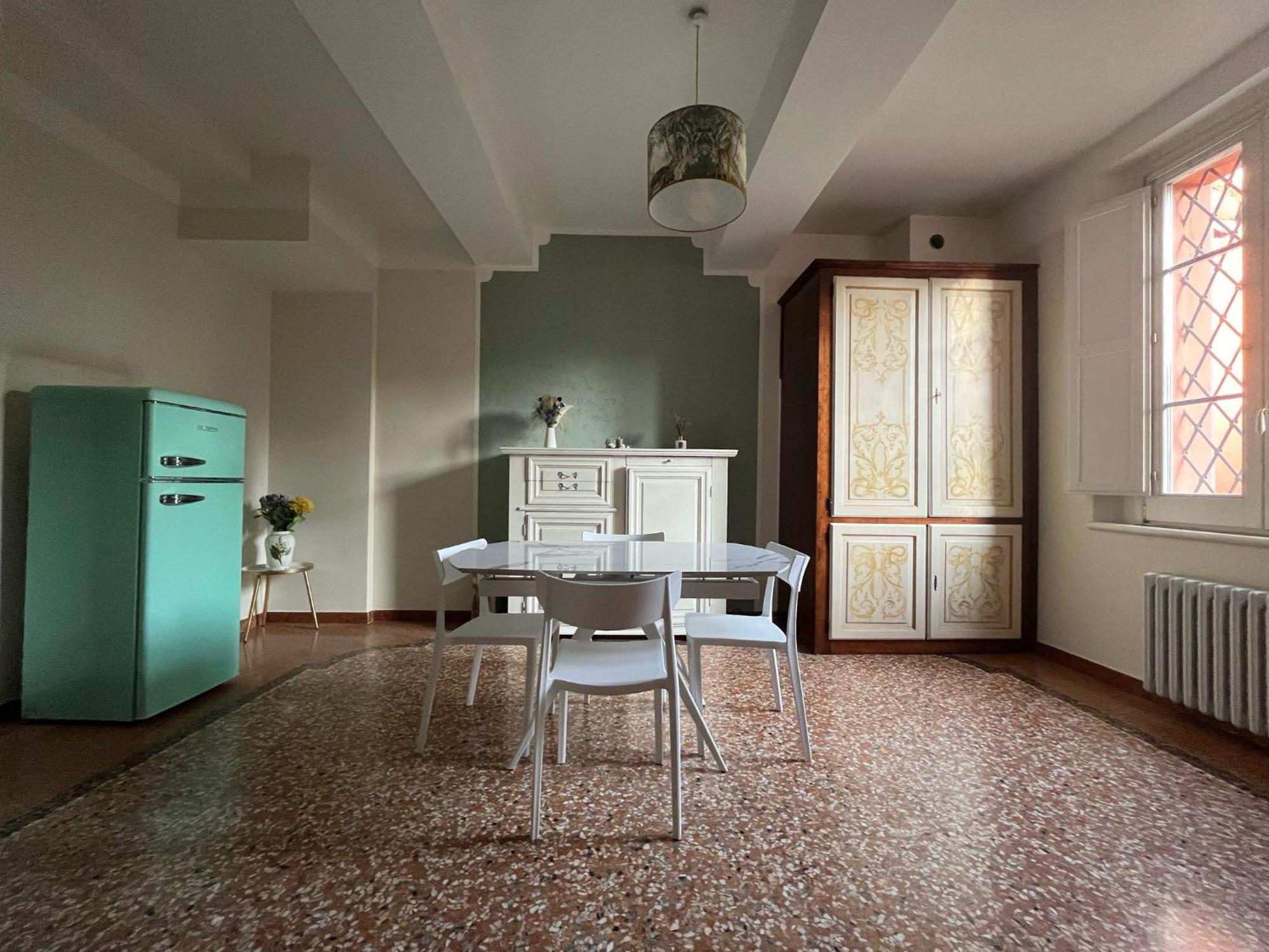Апартаменти Saragozza Flat & Secret Garden Болонья Екстер'єр фото